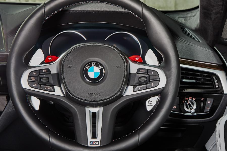 Панель приборов BMW M5 by 3D Design (F90) 2018 года  (фото 13 из 14)